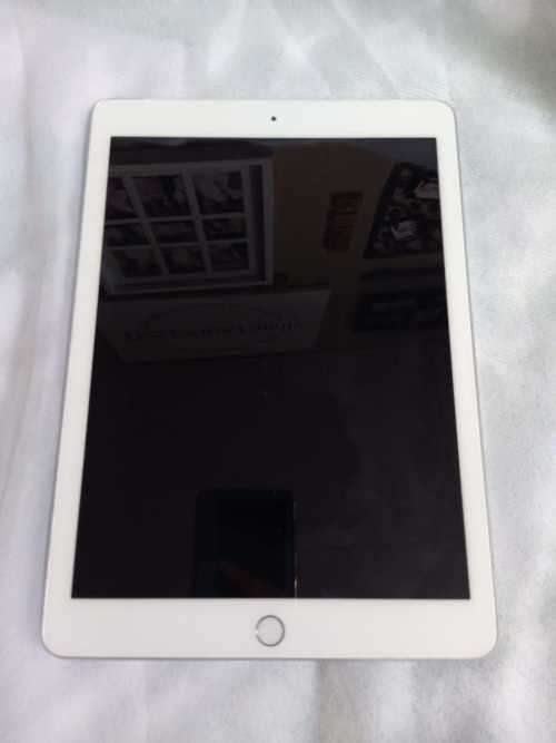 iPad 9.7